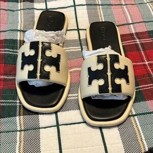 Tory Burch Black and Cream Logo Slides